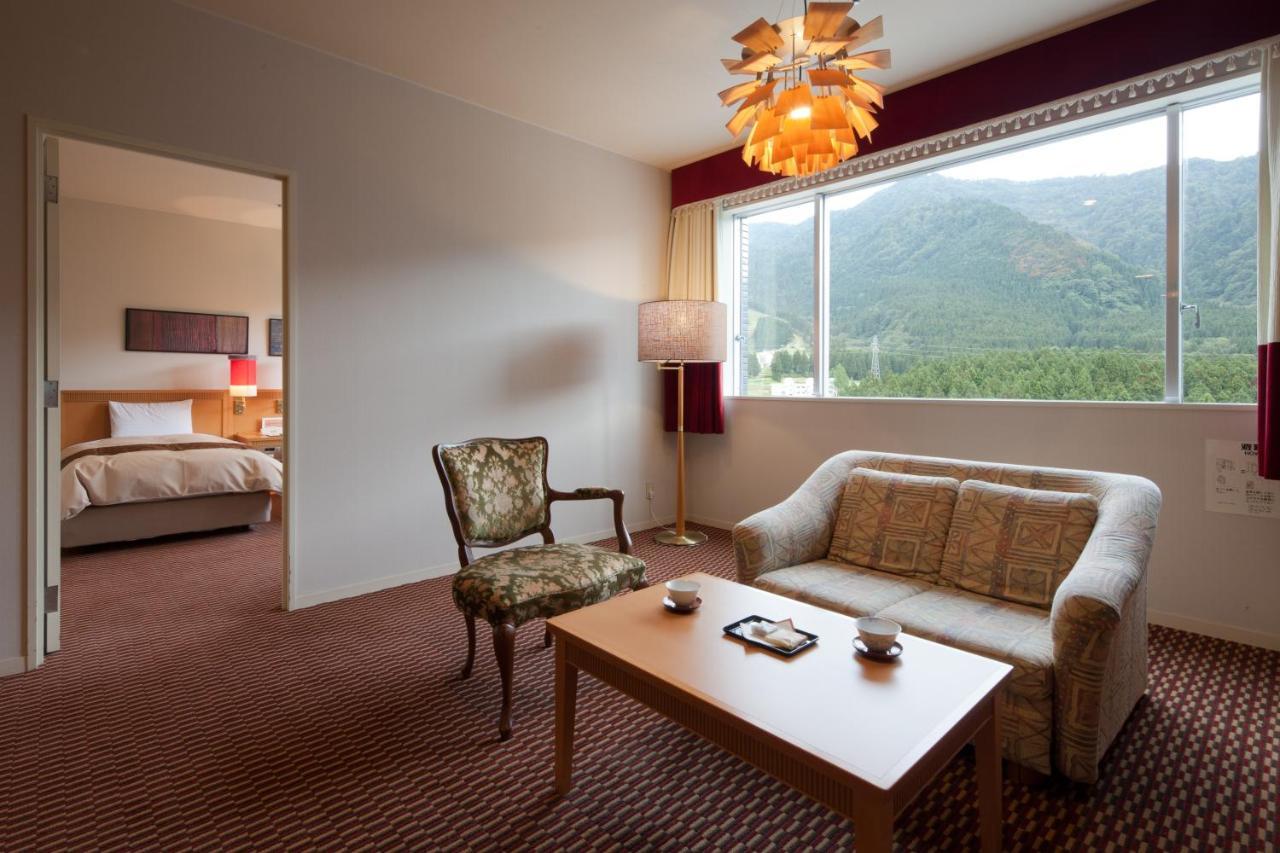 Hotel Morinokaze Tateyama‎ Tojama Kültér fotó